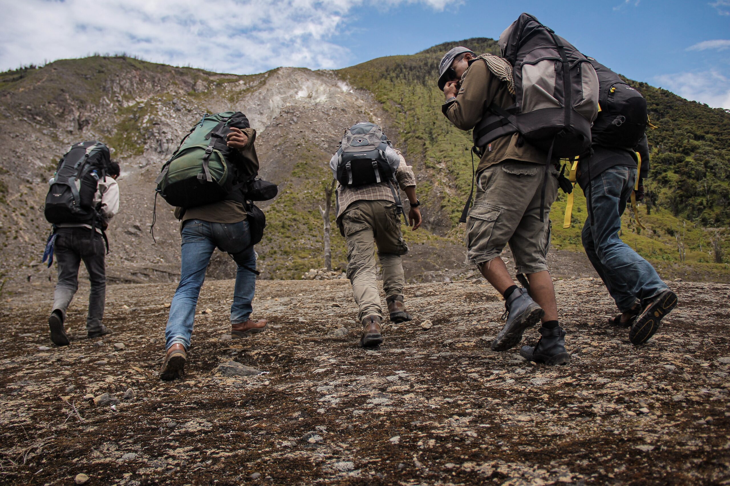 Travelers traveling with a backpack